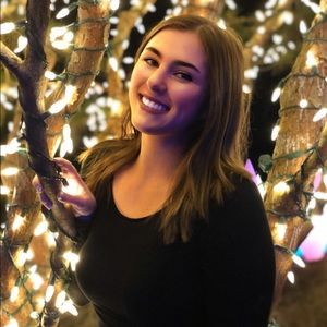 Meet your Posher, Julia